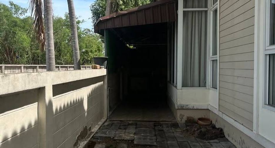 À vendre 3 chambres maison à Si Racha, Chonburi