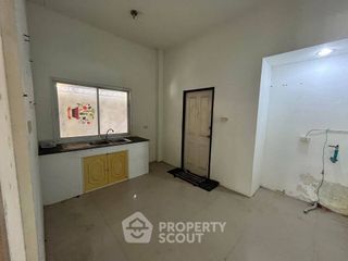 À vendre 3 chambres maison à Si Racha, Chonburi