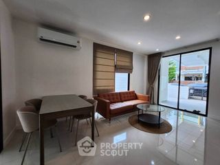 For rent 3 bedrooms townhouse in Suan Luang, Bangkok