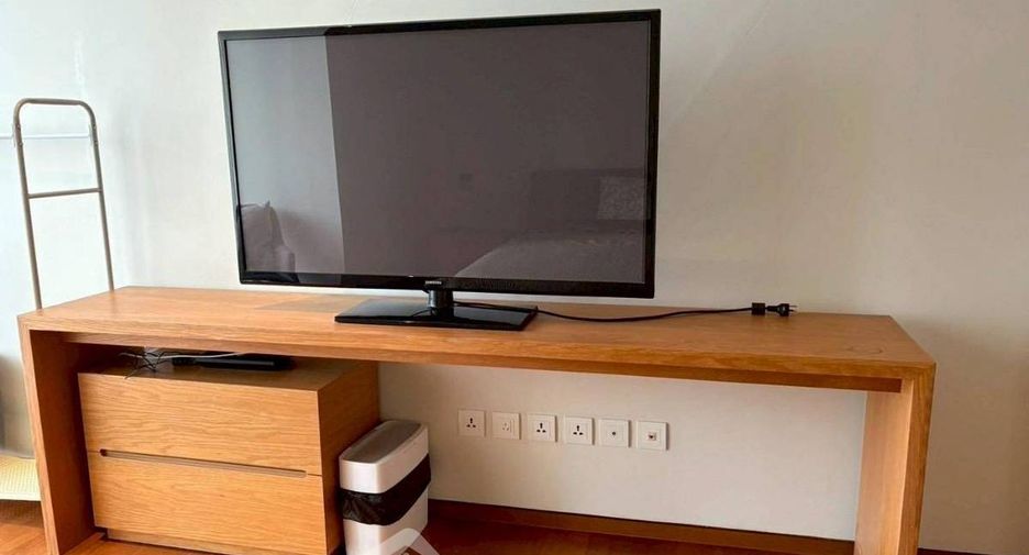For rent 2 bedrooms condo in Sathon, Bangkok