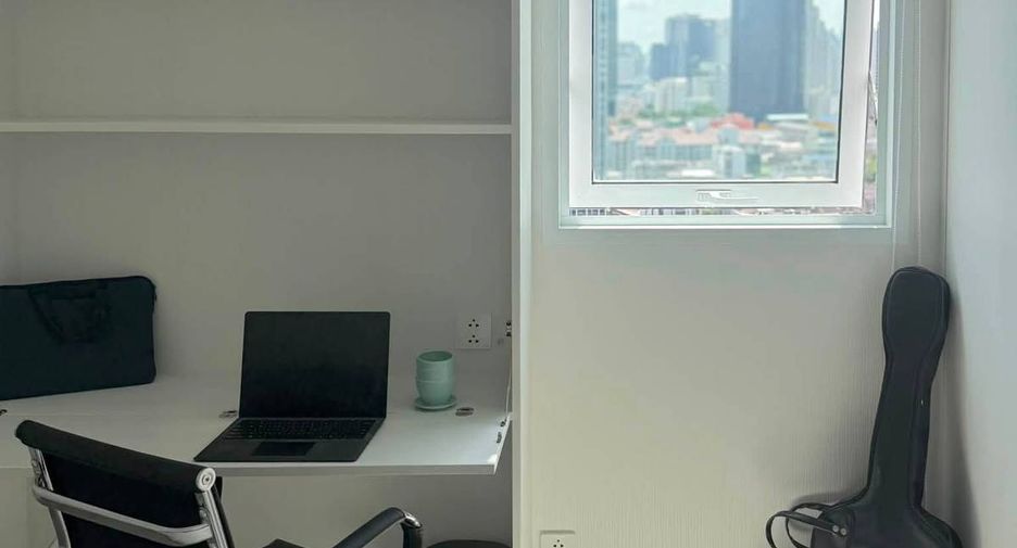 Wohnung zur Miete mit 2 Zimmer in Bang Rak, Bangkok