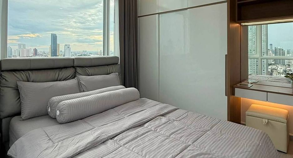 Wohnung zur Miete mit 2 Zimmer in Bang Rak, Bangkok
