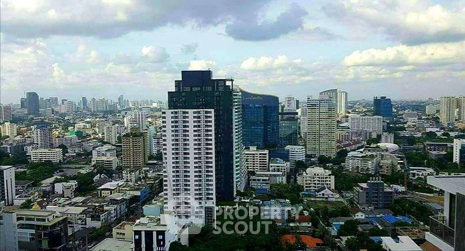 Condo en alquiler de 2 habitaciones en Watthana, Bangkok