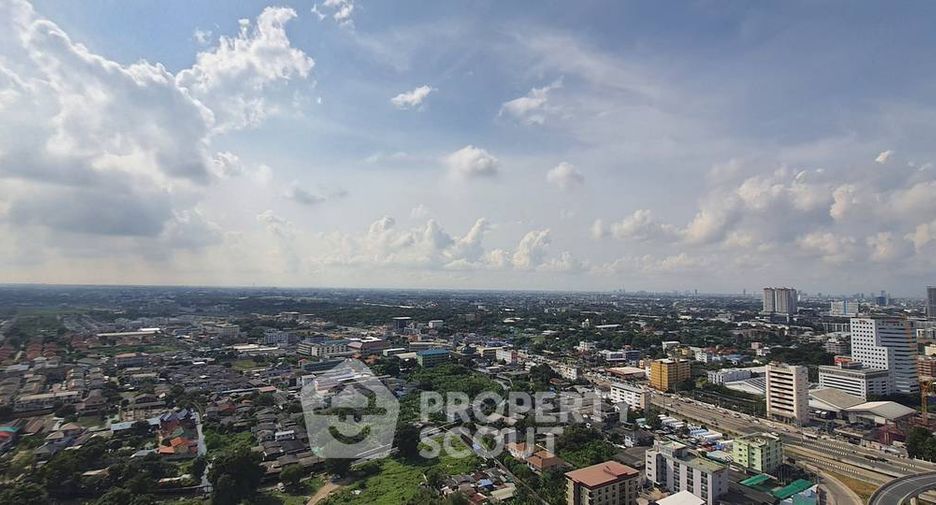 For rent 3 bedrooms condo in Bang Kapi, Bangkok