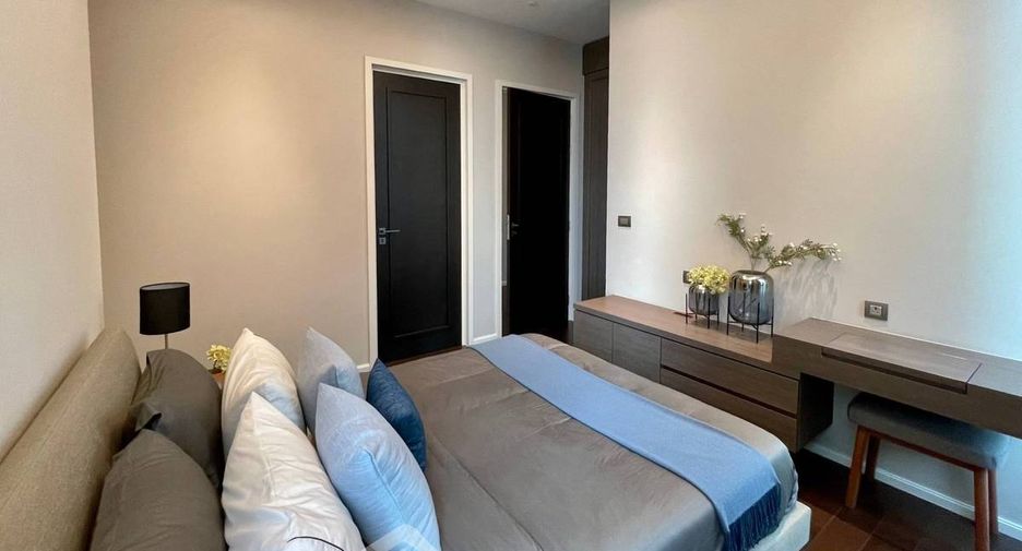 For rent 2 bedrooms condo in Khlong Toei, Bangkok