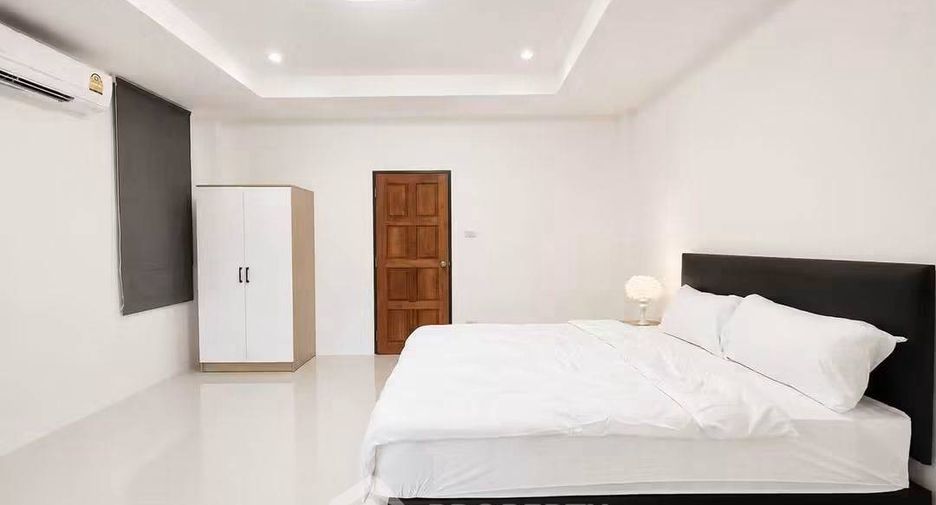 For rent 4 bedrooms condo in Bang Lamung, Chonburi