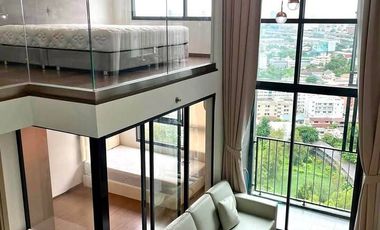 Condo en alquiler de 2 habitaciones en Bang Kapi, Bangkok