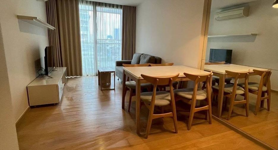 For rent 2 bedrooms condo in Khlong Toei, Bangkok