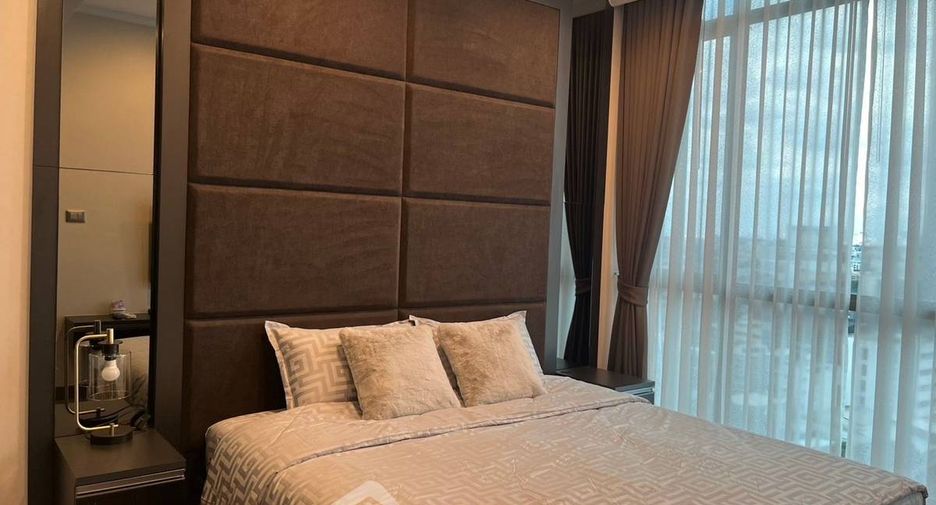 For rent 2 bedrooms condo in Watthana, Bangkok