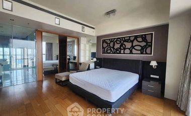 Condo en alquiler de 3 habitaciones en Sathon, Bangkok