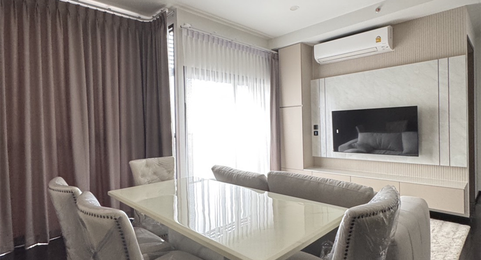 À louer 2 chambres condo à Watthana, Bangkok