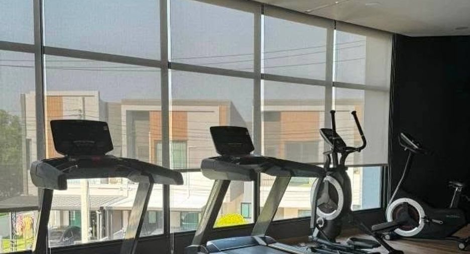 For rent 3 bedrooms townhouse in Bang Phli, Samut Prakan
