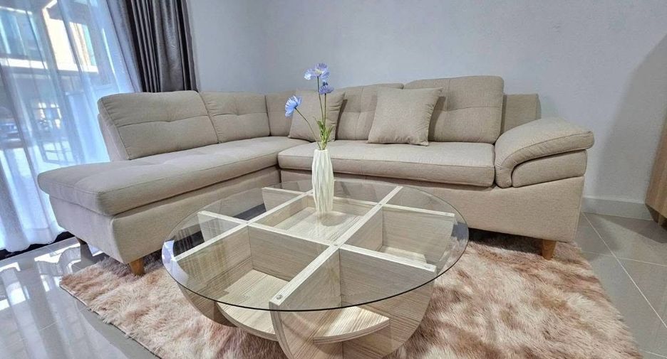 For rent 3 bedrooms townhouse in Bang Phli, Samut Prakan