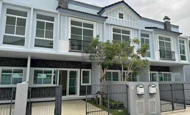 For sale 2 ベッドルーム townhouse in Phra Samut Chedi, Samut Prakan