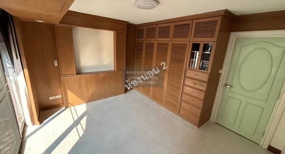 À vendre 2 chambres condo à Wang Thonglang, Bangkok