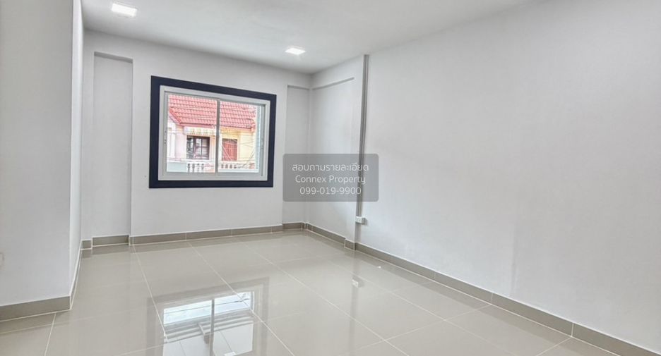 Reihenhaus zum Kauf mit 2 Zimmer in Pak Kret, Nonthaburi