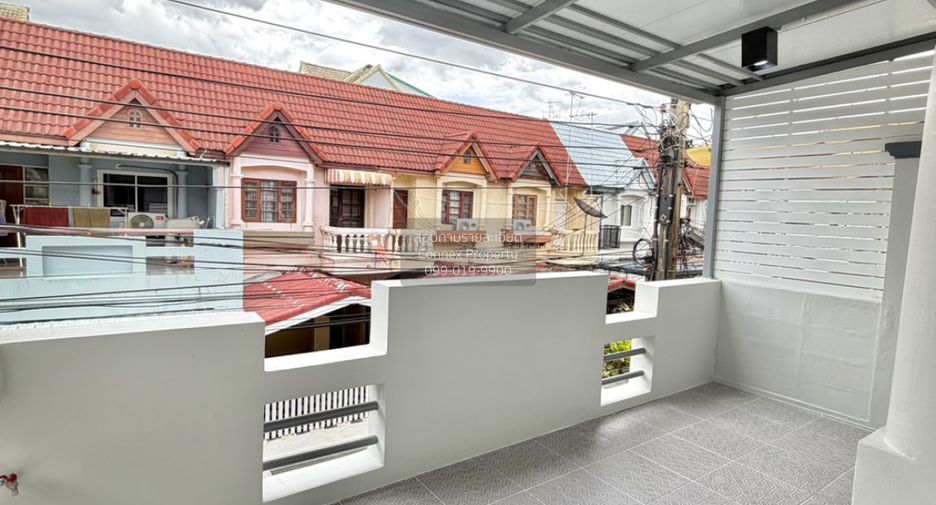 Reihenhaus zum Kauf mit 2 Zimmer in Pak Kret, Nonthaburi