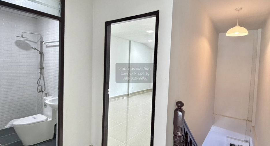 Reihenhaus zum Kauf mit 2 Zimmer in Pak Kret, Nonthaburi