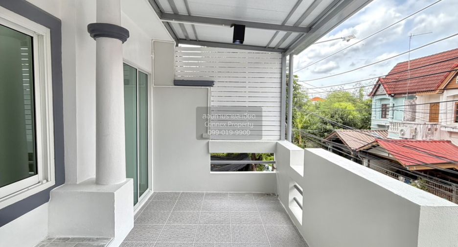 Reihenhaus zum Kauf mit 2 Zimmer in Pak Kret, Nonthaburi