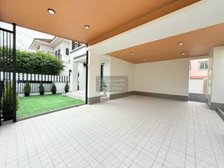 Haus zum Kauf mit 4 Zimmer in Khlong Sam Wa, Bangkok