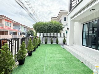 Haus zum Kauf mit 4 Zimmer in Khlong Sam Wa, Bangkok