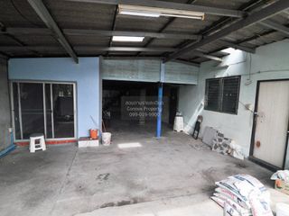 Haus zum Kauf mit 5 Zimmer in Bang Khen, Bangkok