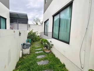 For sale 4 ベッドルーム house in Khlong Luang, Pathum Thani