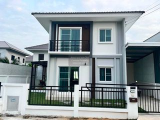 For sale 4 ベッドルーム house in Krathum Baen, Samut Sakhon