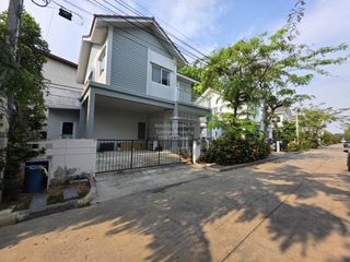 Casa en venta de 3 habitaciones en Bang Khun Thian, Bangkok