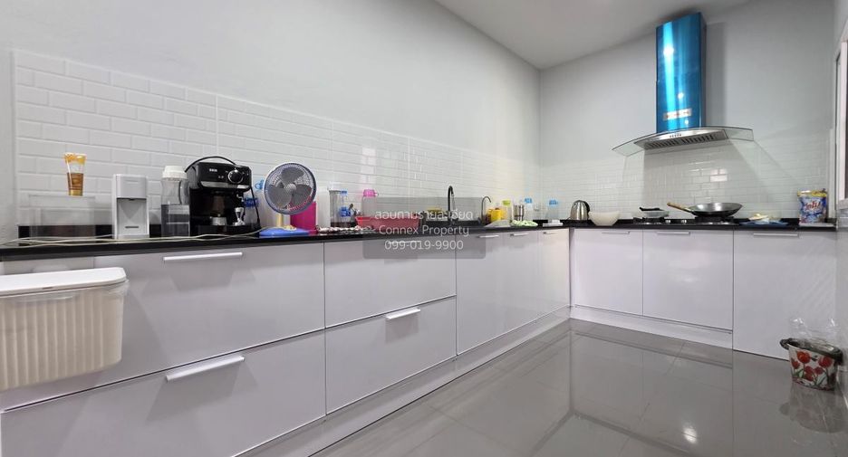 Casa en venta de 3 habitaciones en Bang Khun Thian, Bangkok