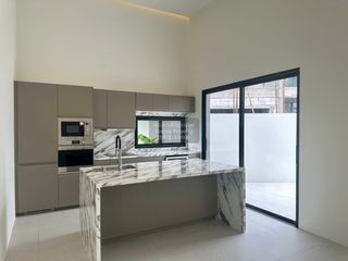 Villa en venta de 4 habitaciones en Mueang Phuket, Phuket