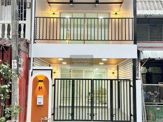 For sale 3 bedrooms townhouse in Mueang Nonthaburi, Nonthaburi