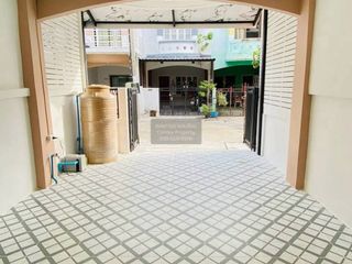 出售 3 卧室 联排别墅 在 Sai Noi, Nonthaburi