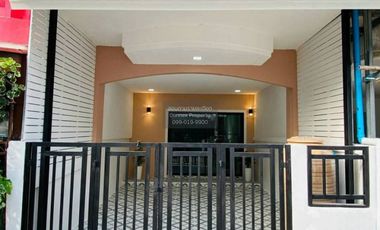 出售 3 卧室 联排别墅 在 Sai Noi, Nonthaburi