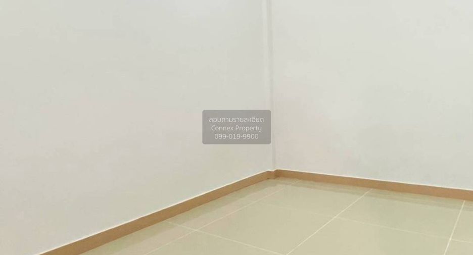出售 3 卧室 联排别墅 在 Sai Noi, Nonthaburi