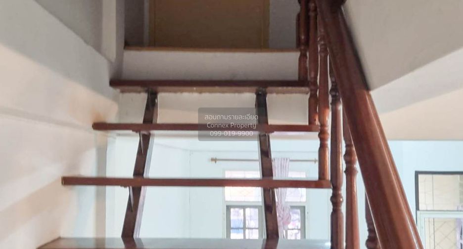 Casa adosada en venta de 2 habitaciones en Wang Thonglang, Bangkok