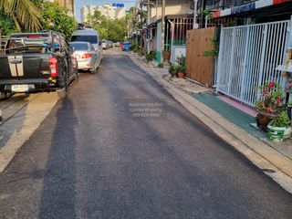 Casa adosada en venta de 2 habitaciones en Wang Thonglang, Bangkok