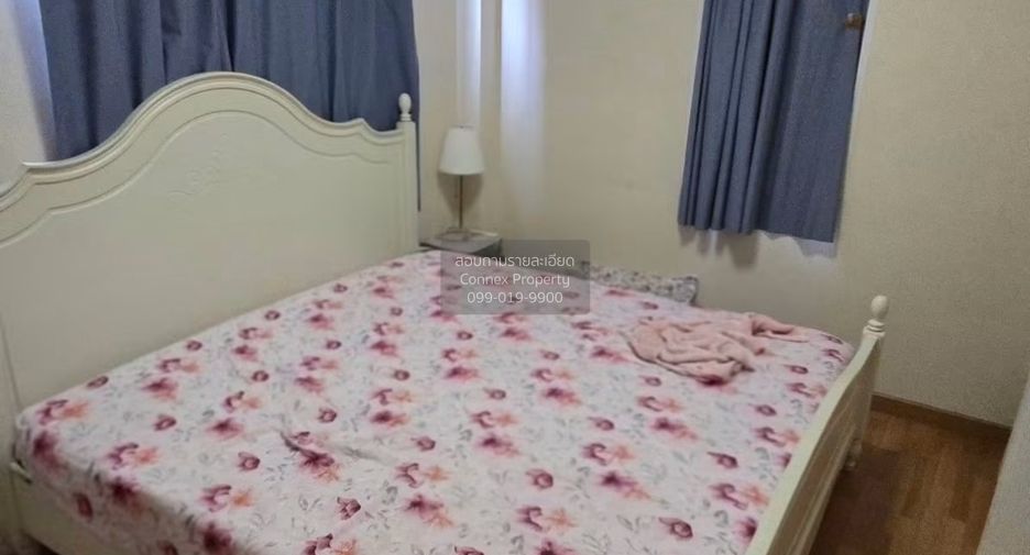 Casa adosada en venta de 3 habitaciones en Bang Khen, Bangkok
