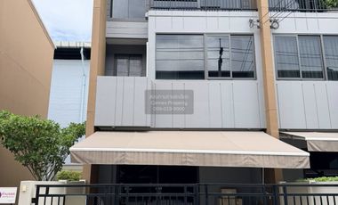 For sale 3 bedrooms townhouse in Prawet, Bangkok