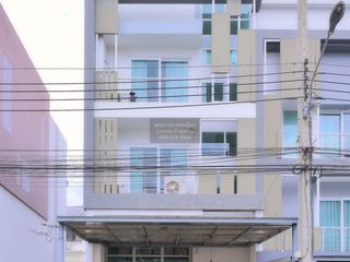 Casa adosada en venta de 3 habitaciones en Wang Thonglang, Bangkok