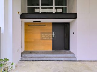 Casa adosada en venta de 3 habitaciones en Wang Thonglang, Bangkok