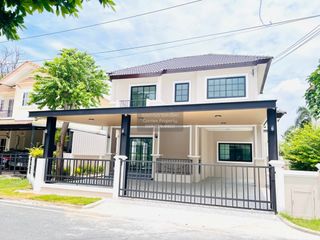 Casa en venta de 4 habitaciones en Bang Kruai, Nonthaburi