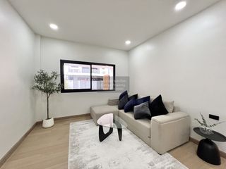 Casa adosada en venta de 3 habitaciones en Wang Thonglang, Bangkok