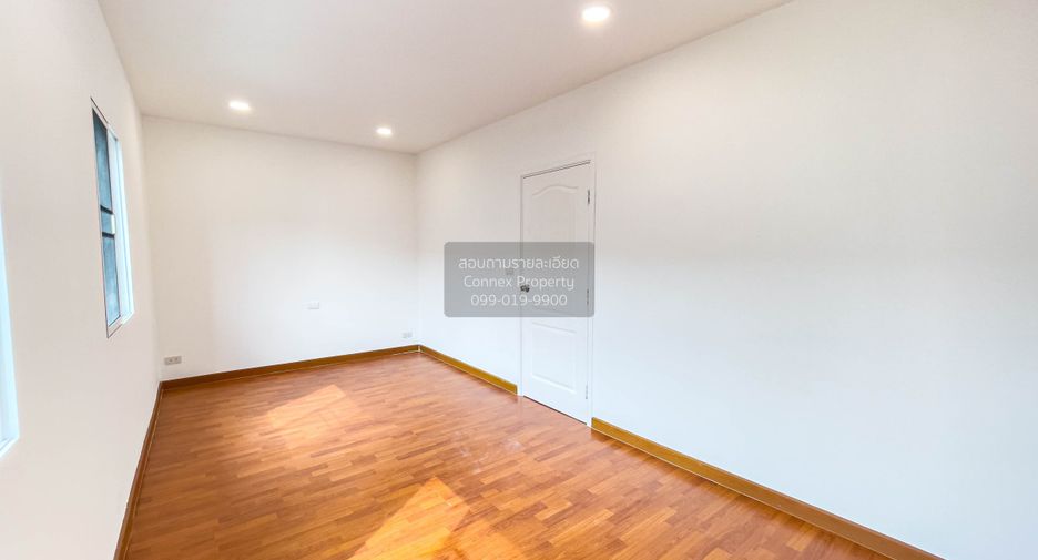 Casa adosada en venta de 3 habitaciones en Bang Yai, Nonthaburi