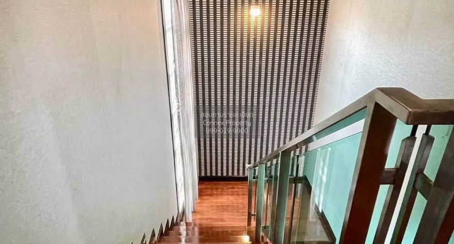 Haus zum Kauf mit 5 Zimmer in Lat Phrao, Bangkok