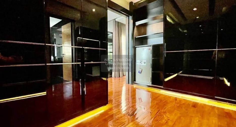 Haus zum Kauf mit 5 Zimmer in Lat Phrao, Bangkok