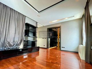 Haus zum Kauf mit 5 Zimmer in Lat Phrao, Bangkok