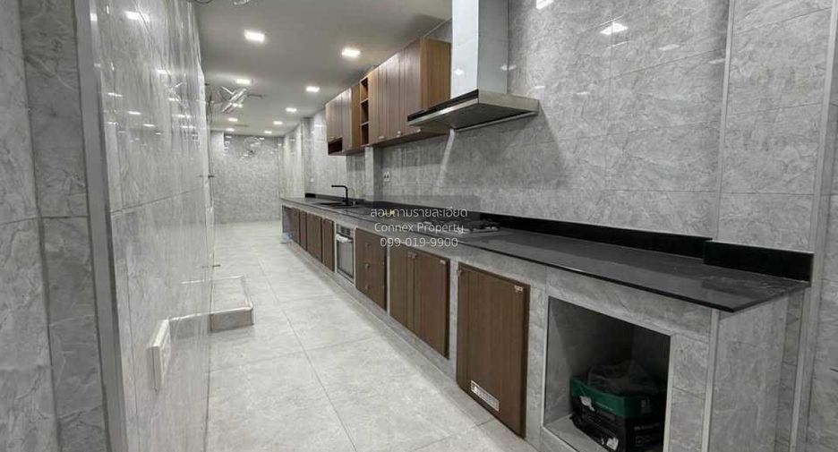 Haus zum Kauf mit 4 Zimmer in Bang Bon, Bangkok