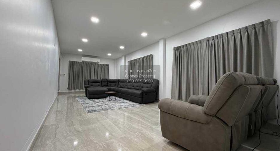 Haus zum Kauf mit 4 Zimmer in Bang Bon, Bangkok
