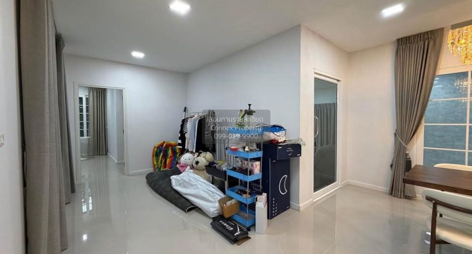 Haus zum Kauf mit 4 Zimmer in Bang Bon, Bangkok